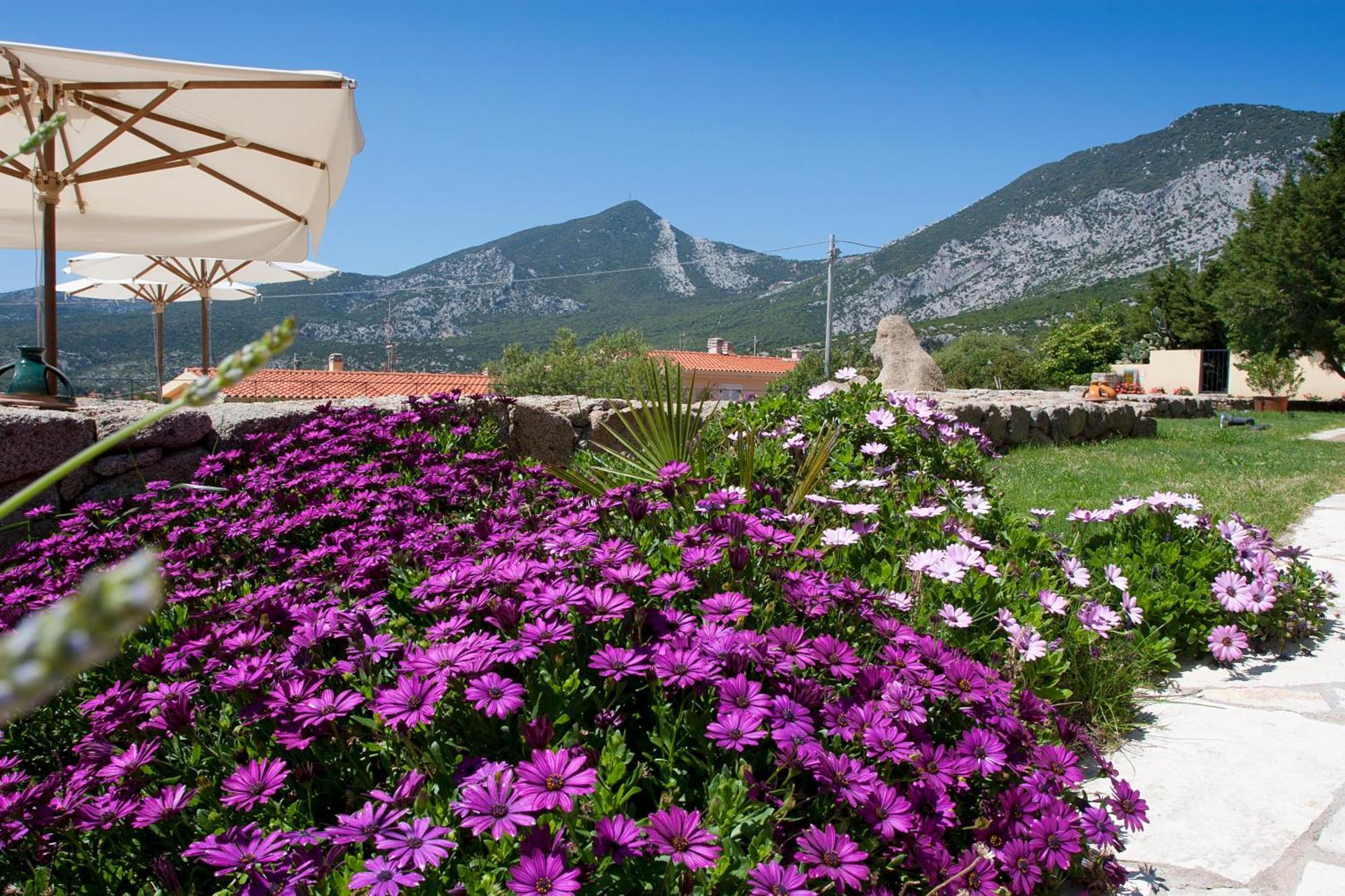 Hotel Villa Gustui Maris Cala Gonone Εξωτερικό φωτογραφία
