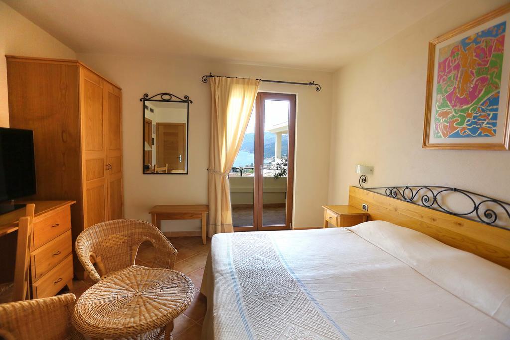Hotel Villa Gustui Maris Cala Gonone Εξωτερικό φωτογραφία