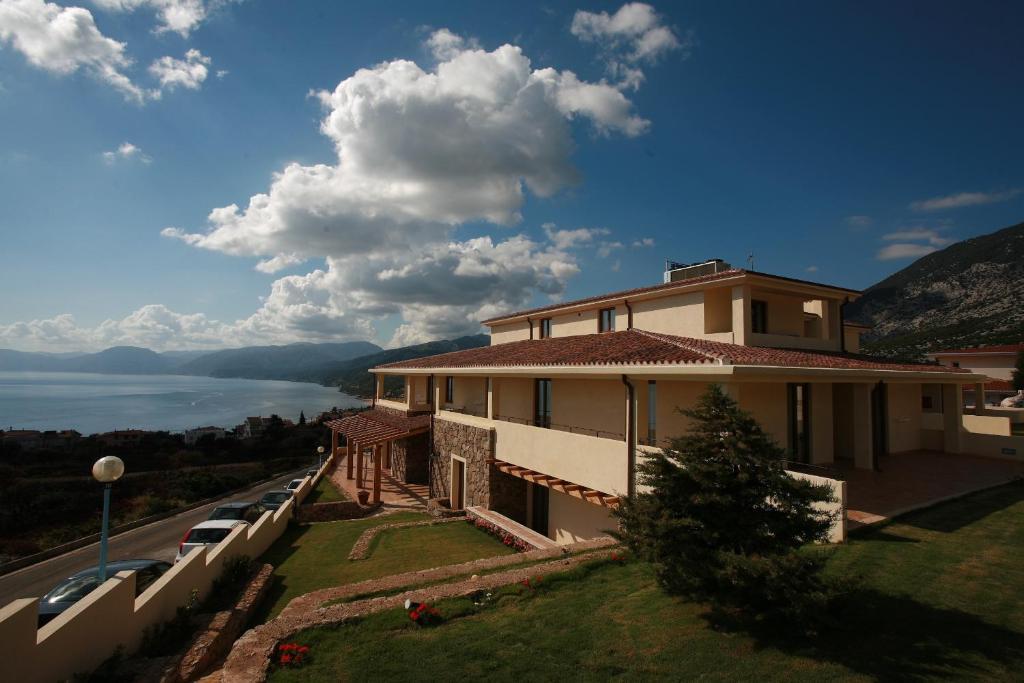 Hotel Villa Gustui Maris Cala Gonone Εξωτερικό φωτογραφία